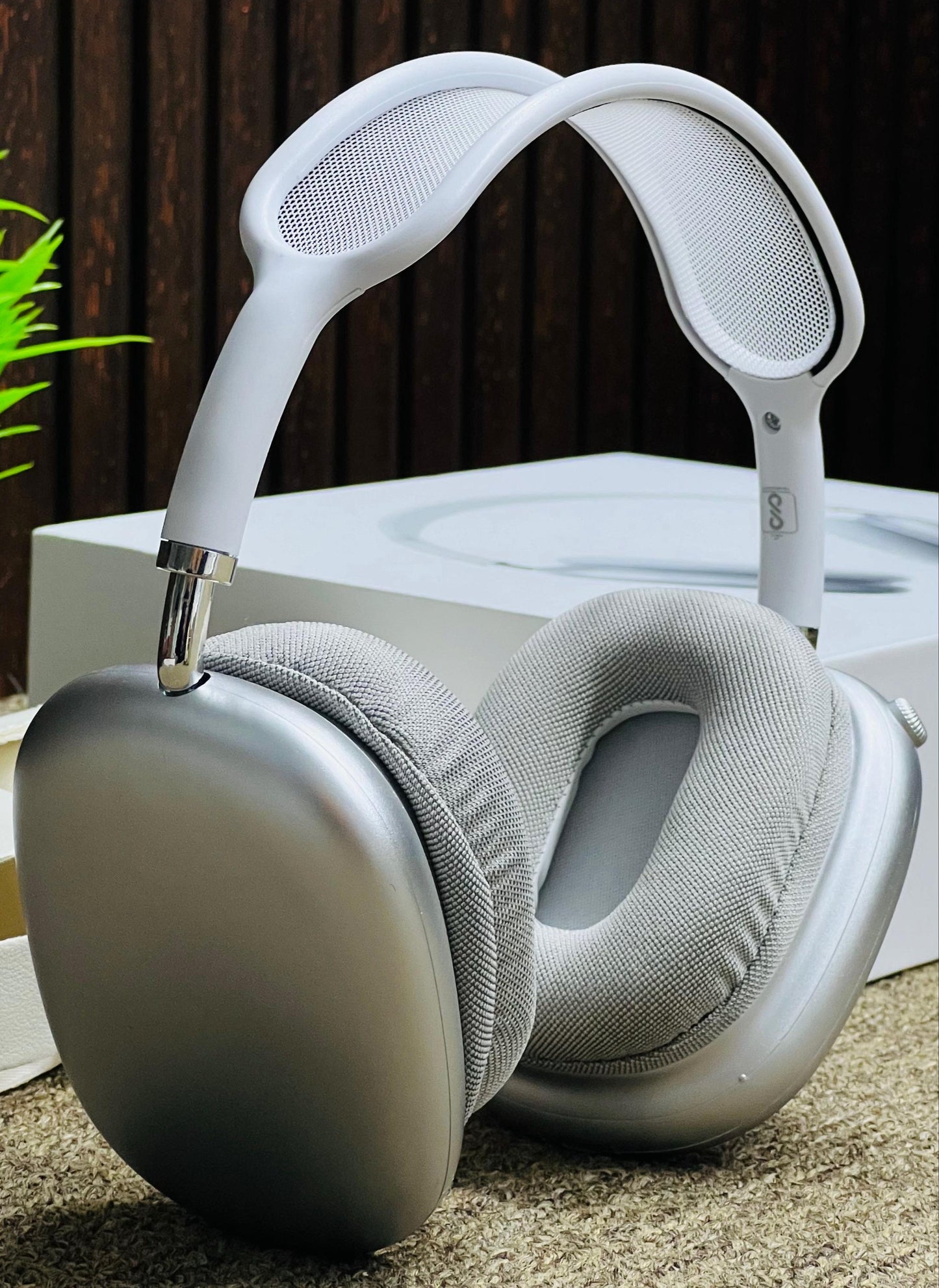 Max Wireless Over-Ear Headphones, Pro-Level Active Noise Cancellation, Transparency Mode, Personalised Spatial Audio, USB-C Charging, Bluetooth Headphones Compatible for iPhone