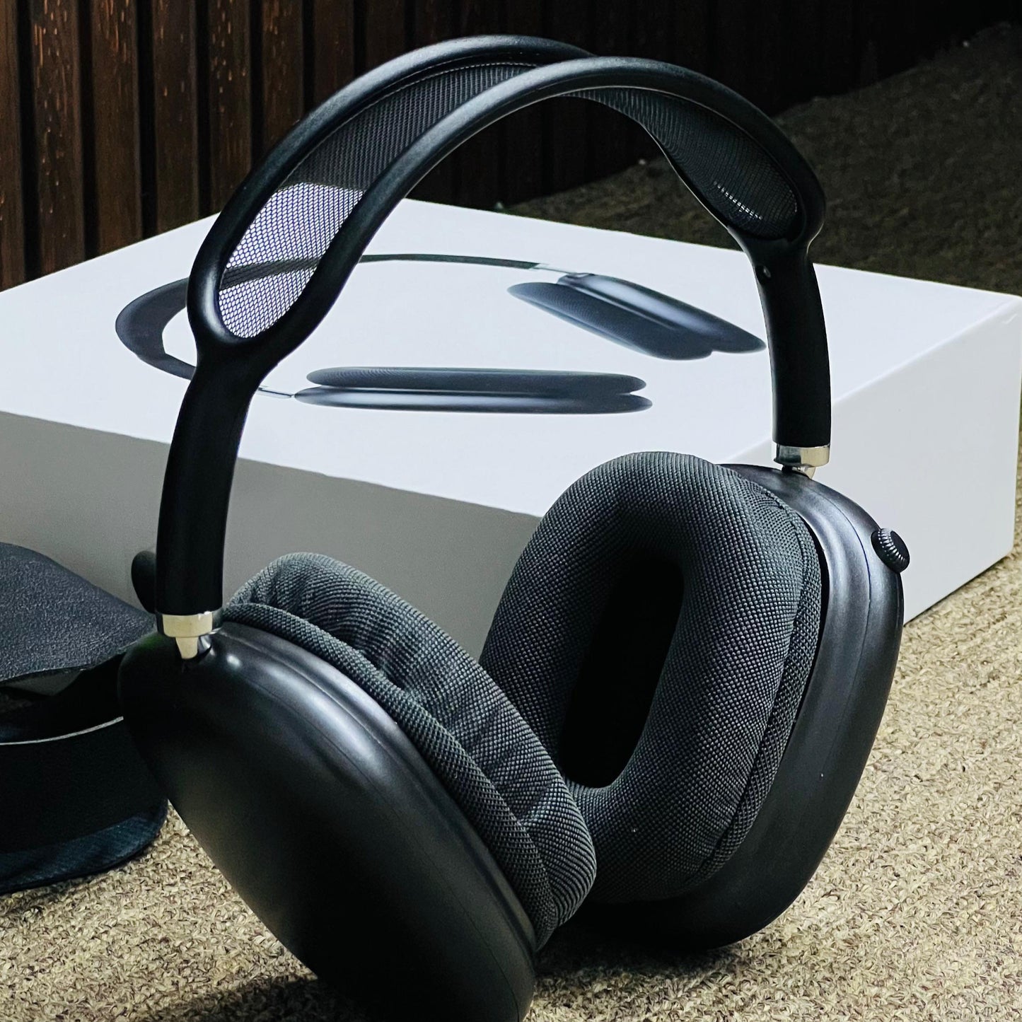 Max Wireless Over-Ear Headphones, Pro-Level Active Noise Cancellation, Transparency Mode, Personalised Spatial Audio, USB-C Charging, Bluetooth Headphones Compatible for iPhone